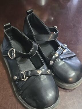 GIRLS Black Heart-Accent Mary Jane Flats